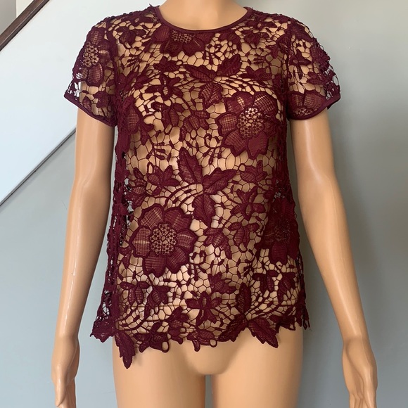 Tops - Flower shirt 🌺